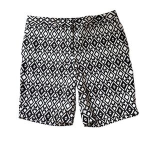 Mario Serrani Italy Black and White Stretch Tummy Control Shorts Size 4 Nice